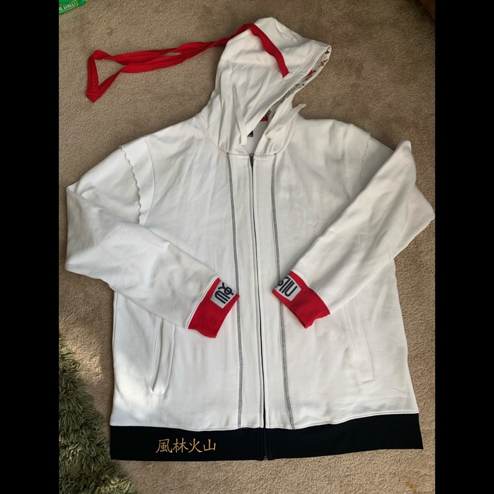 NWOT Street Fighter Sweater